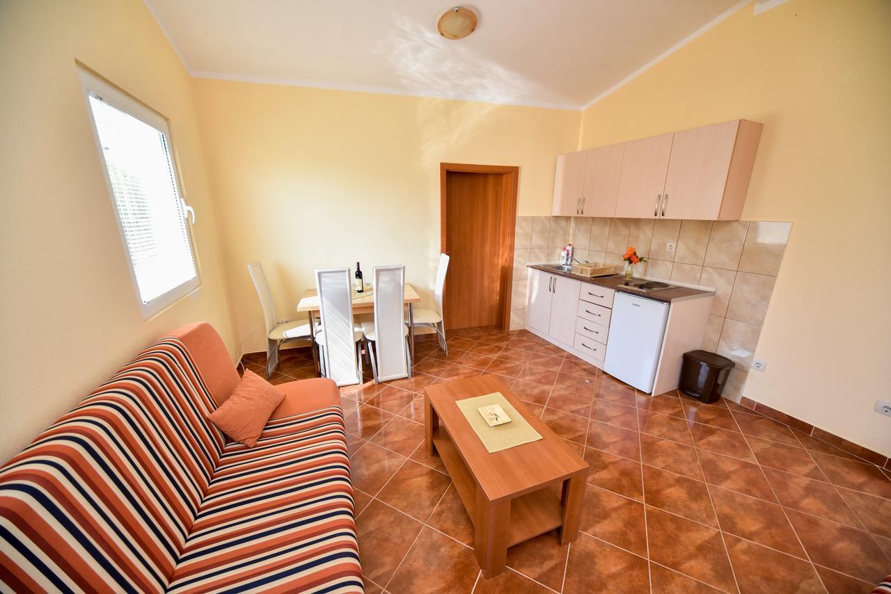 Apartmani Stanisic Чань Экстерьер фото